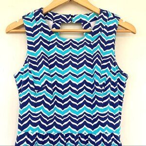 Vineyard Vines sleeveless mini dress with  crew neck, stretch cotton, lined